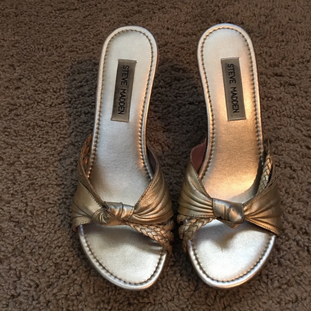 Steve Madden slides